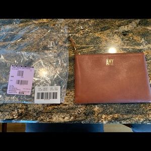 Madewell Leather Pouch Clutch in English Saddle